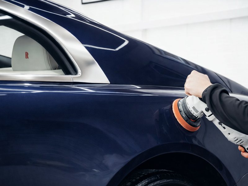 Machine polishing a Rolls-Royce